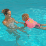 SunnyLife Γιλέκο Κολύμβησης 2-3 Ετών Poppy the Peach Neon Pink 26180091