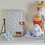 Béaba Προστατευτική Θήκη Για Βιβλιάριο Υγείας Cherry Blossom BR79284