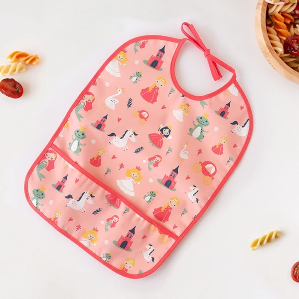 Kiokids Αδιάβροχη Σαλιάρα με τσέπη Tales Ροζ 5655